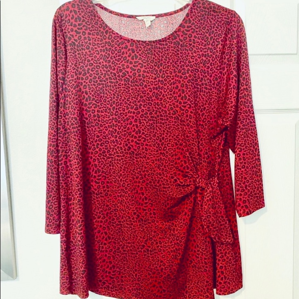 Beautiful Maroon animal print wrap top size 2X